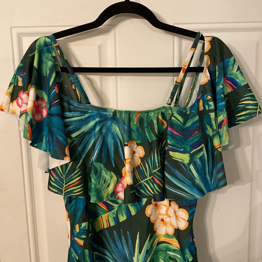 NWT Holipick Off the Shoulder Tropical Floral One-Piece Swimsuit - Picture 9 of 16
